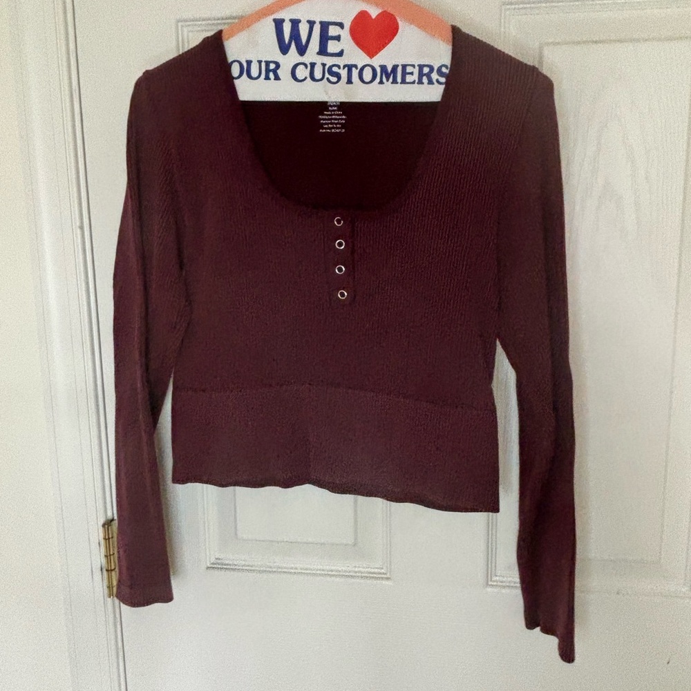 Women's Burgundy Long Sleeve Crop Top